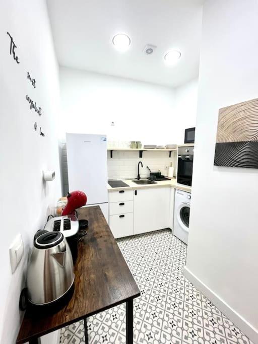 Apartamento Centro Мадрид Екстериор снимка